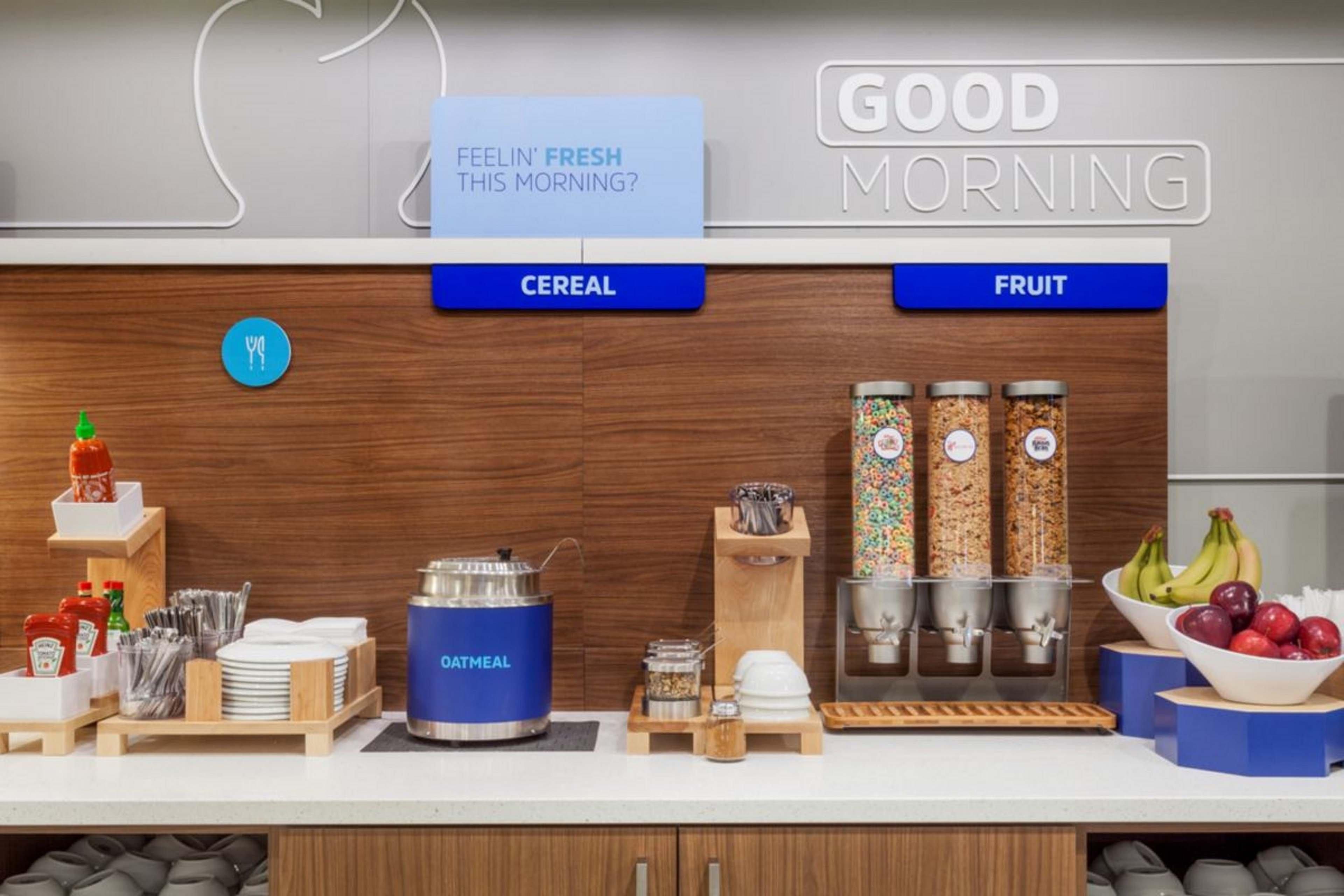 Holiday Inn Express Kamloops By Ihg Экстерьер фото