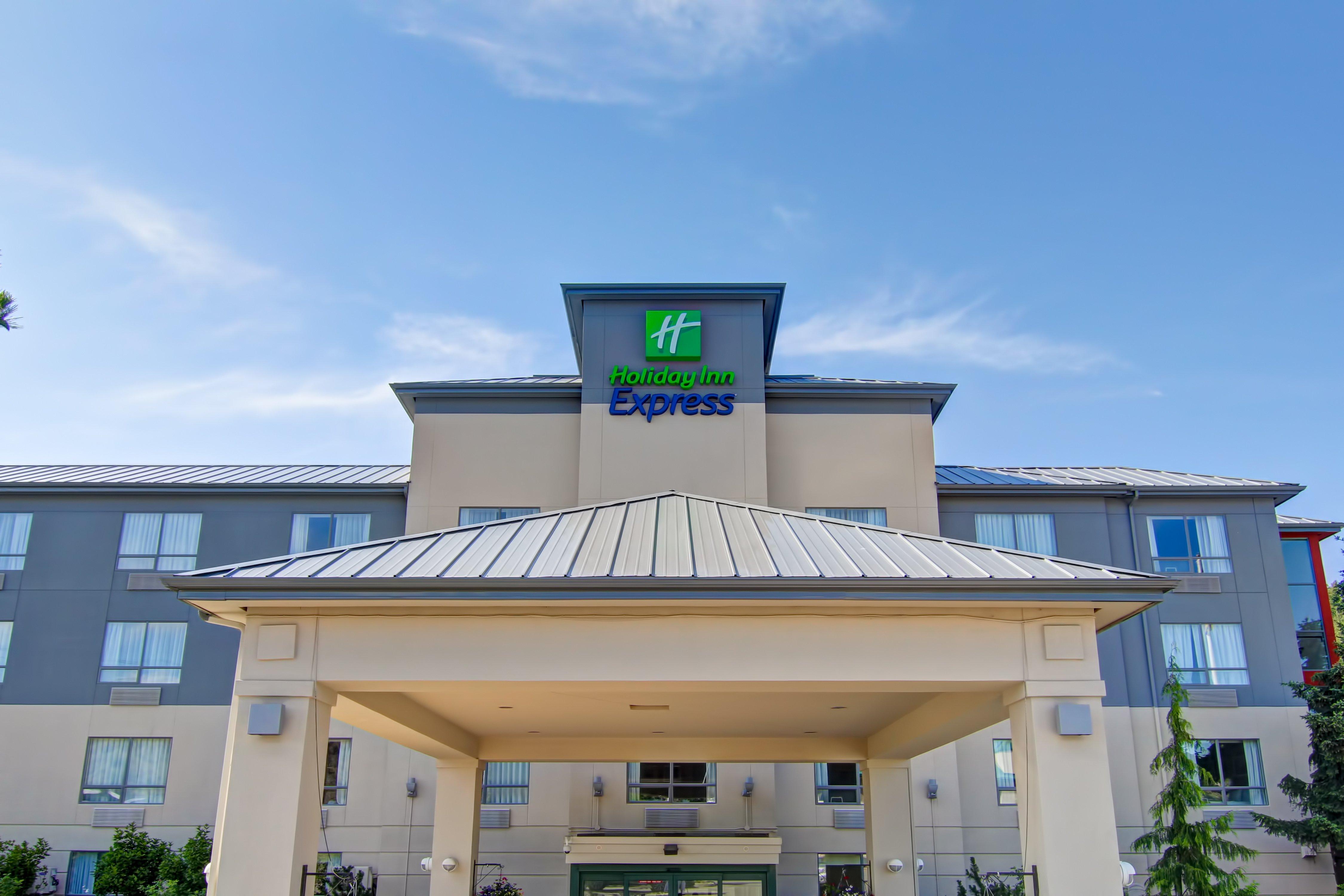 Holiday Inn Express Kamloops By Ihg Экстерьер фото