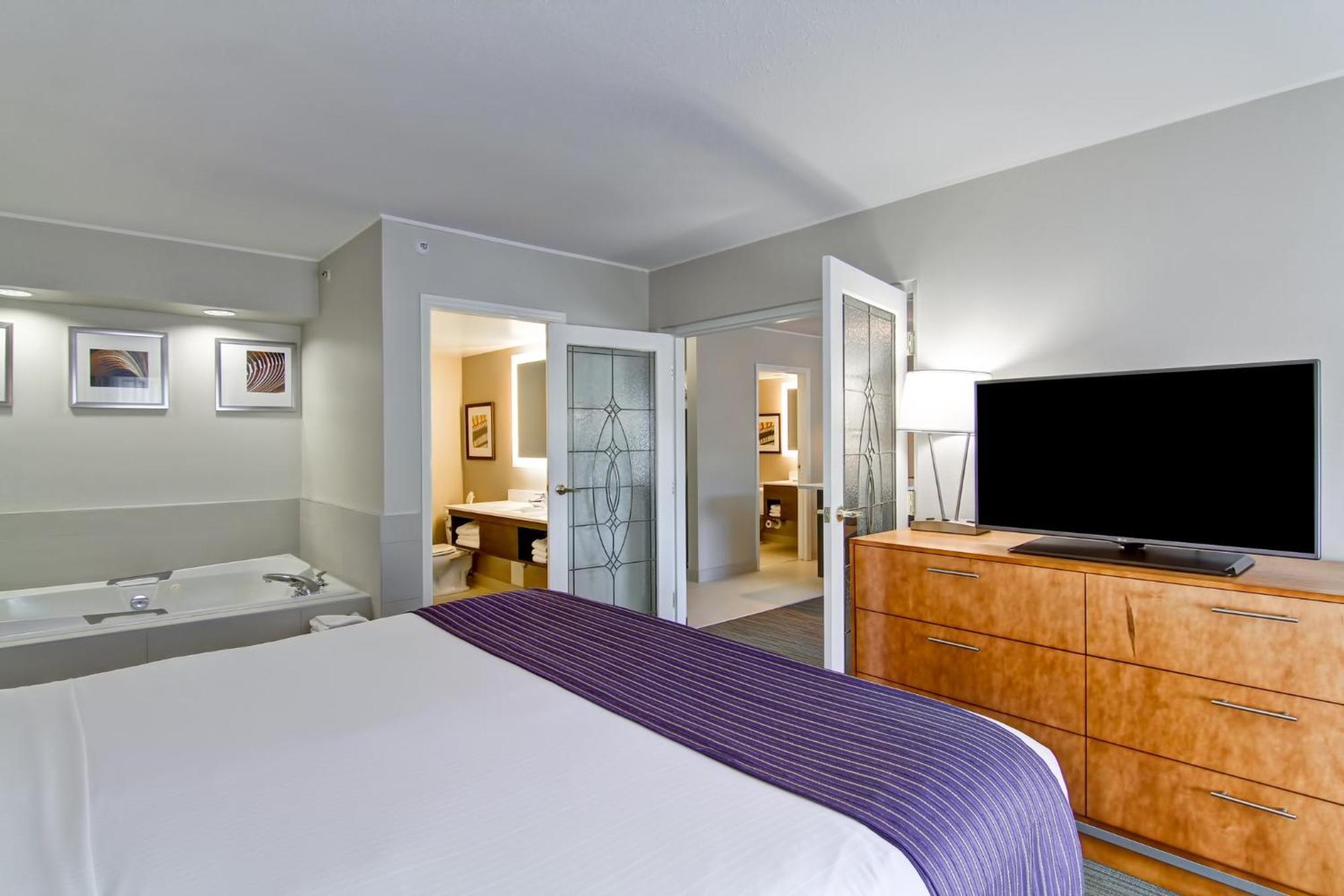 Holiday Inn Express Kamloops, An Ihg Hotel Экстерьер фото