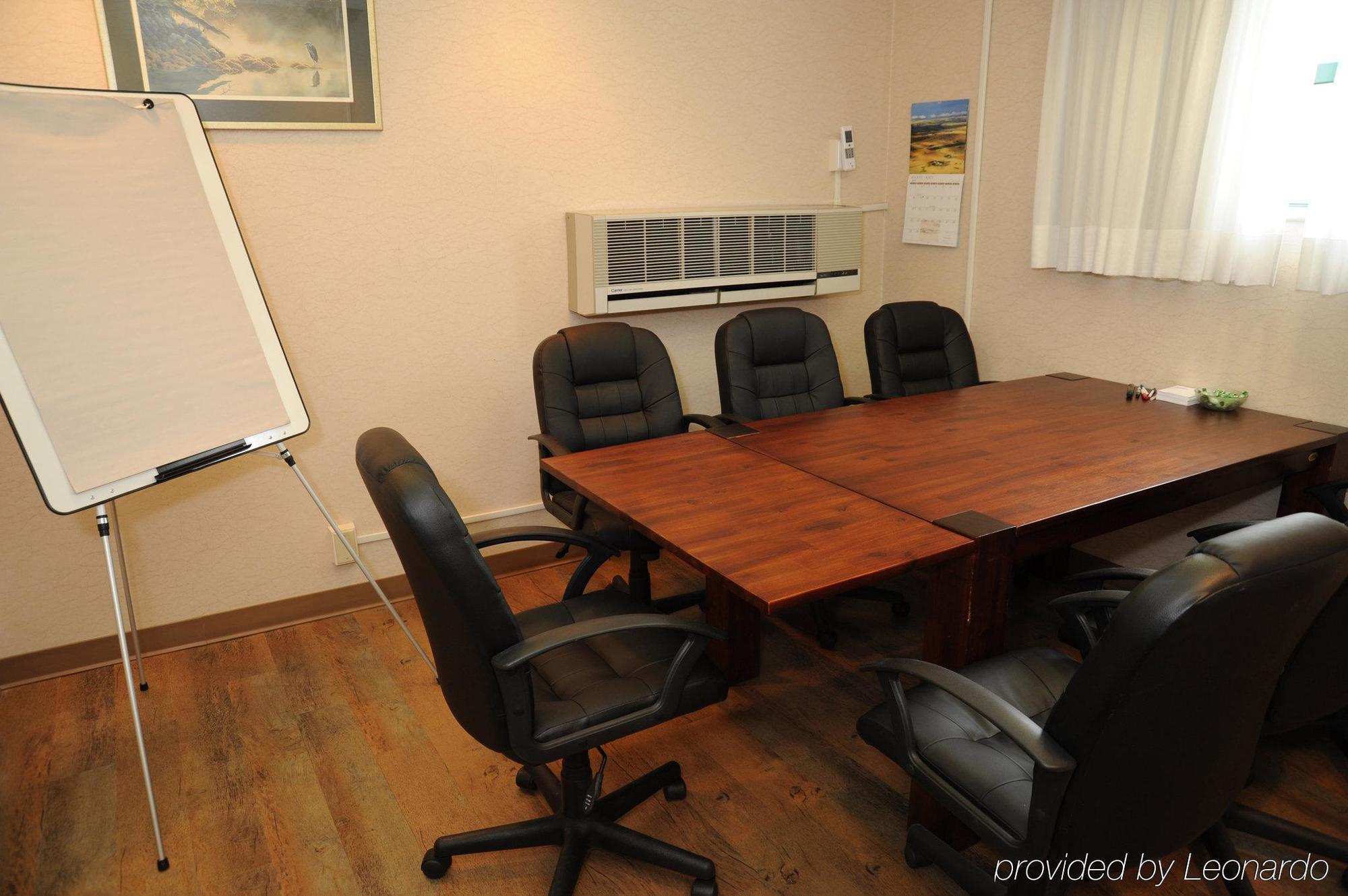 Holiday Inn Express Kamloops By Ihg Удобства фото
